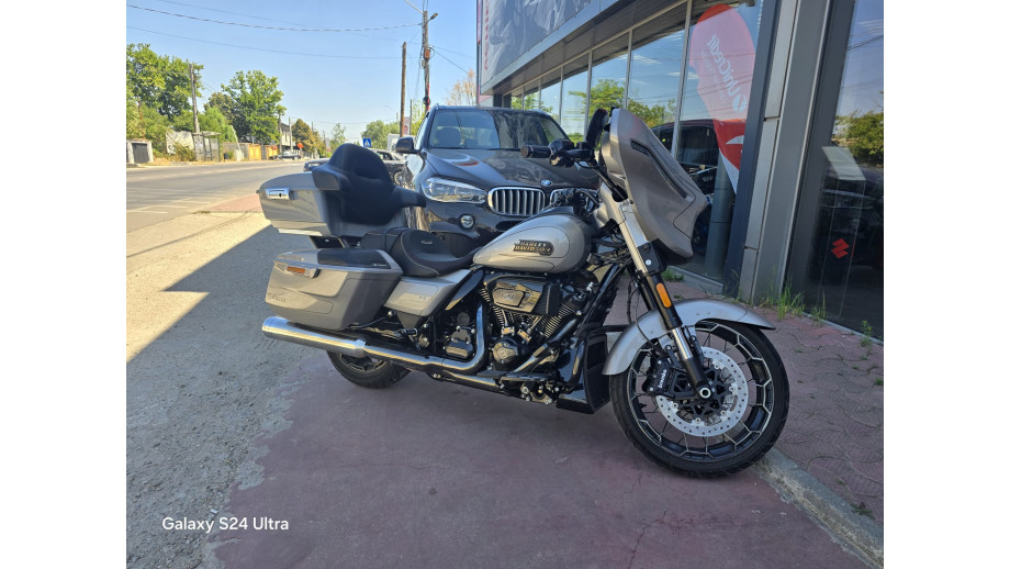 HARLEY DAVIDSON CVO Street Glide 2024