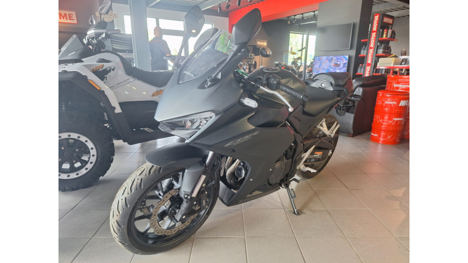 HONDA CBR500R 2024